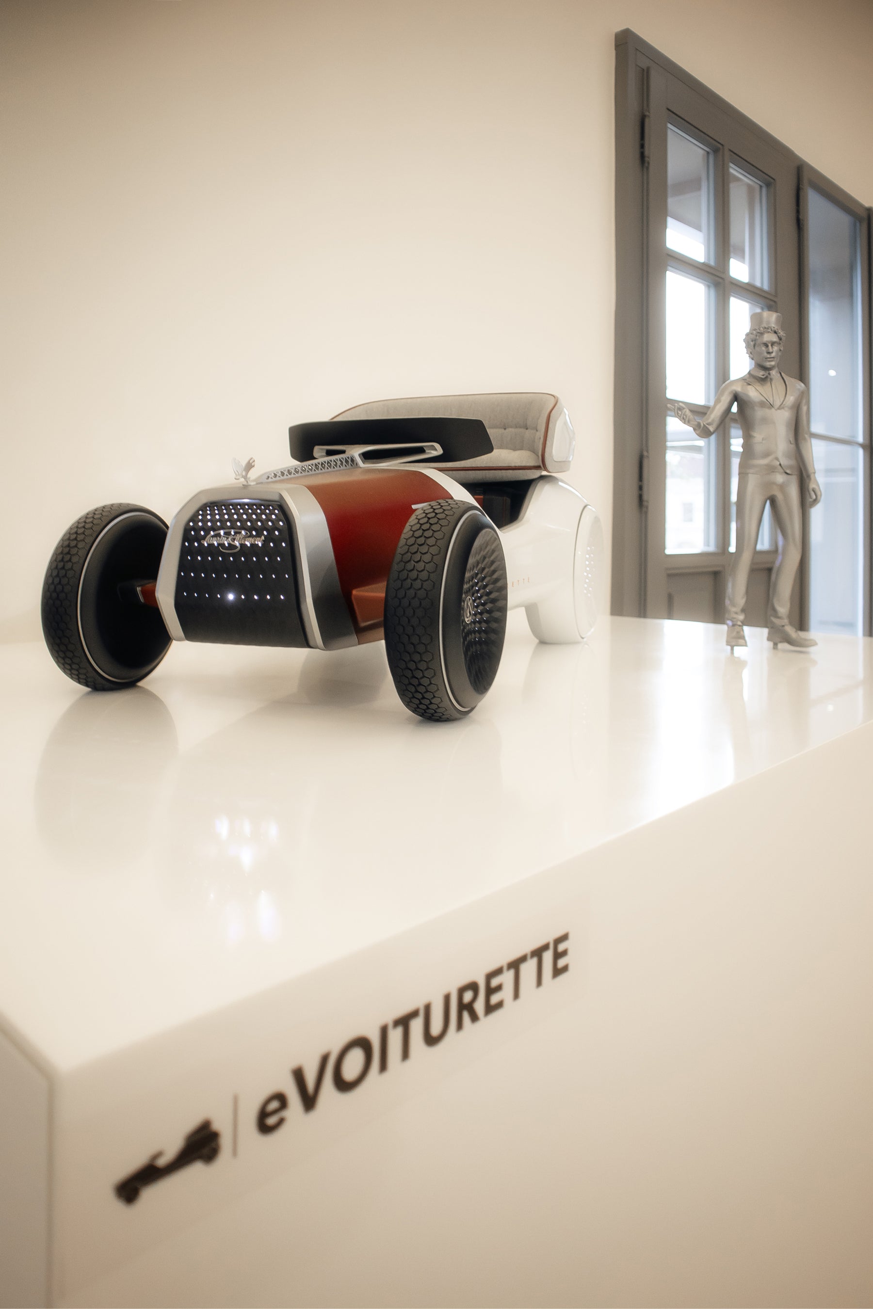 Homecoming fifth image