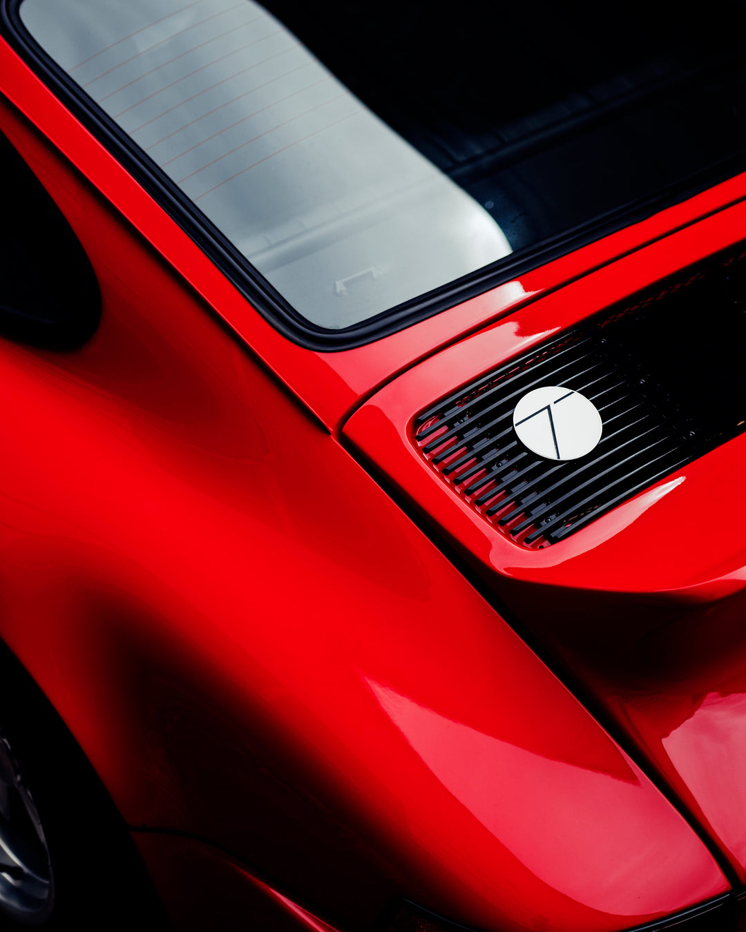 Type 7 Grillbadge in White