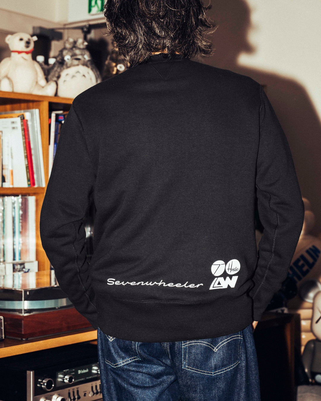 Sevenwheeler Badge Crest Sweatshirt Black